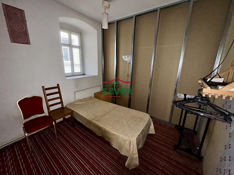 Комерційне приміщення на продаж, 400 м² (21 з 27)