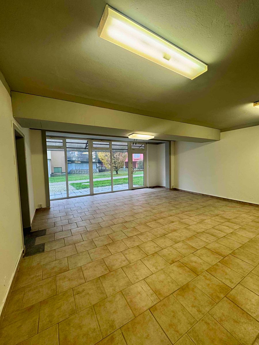 Prodej obchodního prostoru 66 m² – fotografie 3