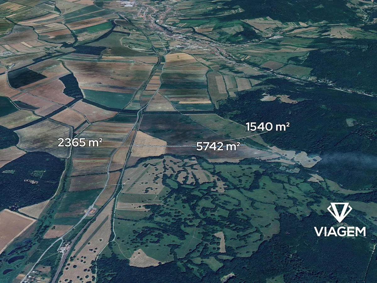 Prodej podílu 5/6 pole 8039 m²