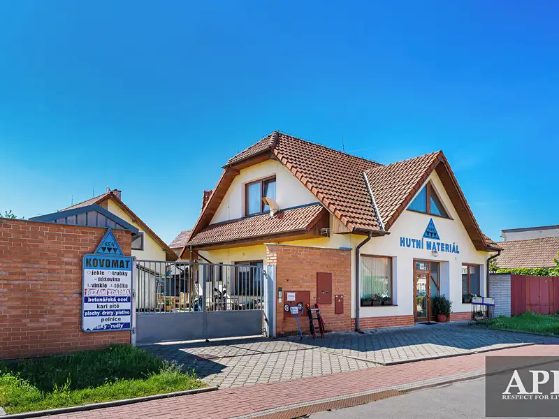Prodej obchodního prostoru 320 m², Veselí nad Moravou – náhled fotky 1