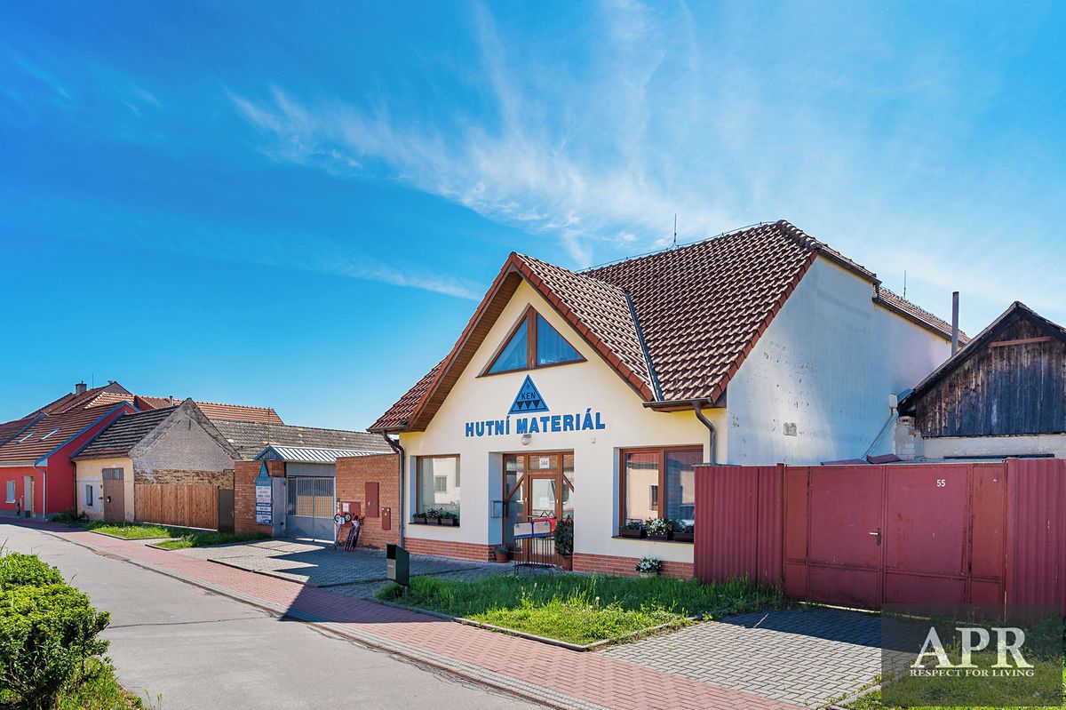 Prodej obchodního prostoru 320 m² – fotografie 2