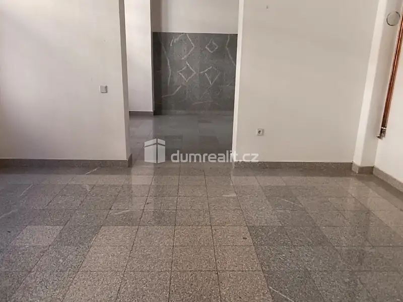 Pronájem kanceláře 71 m², Děčín – náhled fotky 3