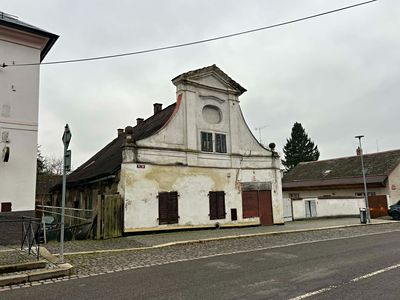 Prodej rodinného domu 144 m², pozemek 4246 m²