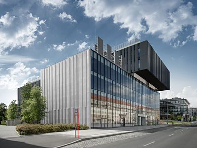 Pronájem kanceláře 844 m²