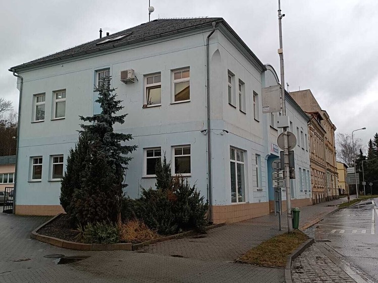 Pronájem komerčního prostoru, 23 m² (1 z 8)
