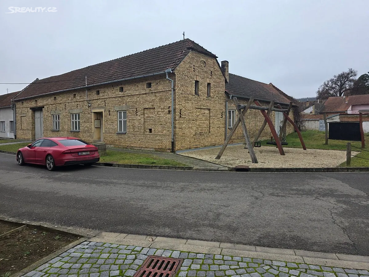 Prodej rodinného domu 100 m², pozemek 1267 m², Milonice