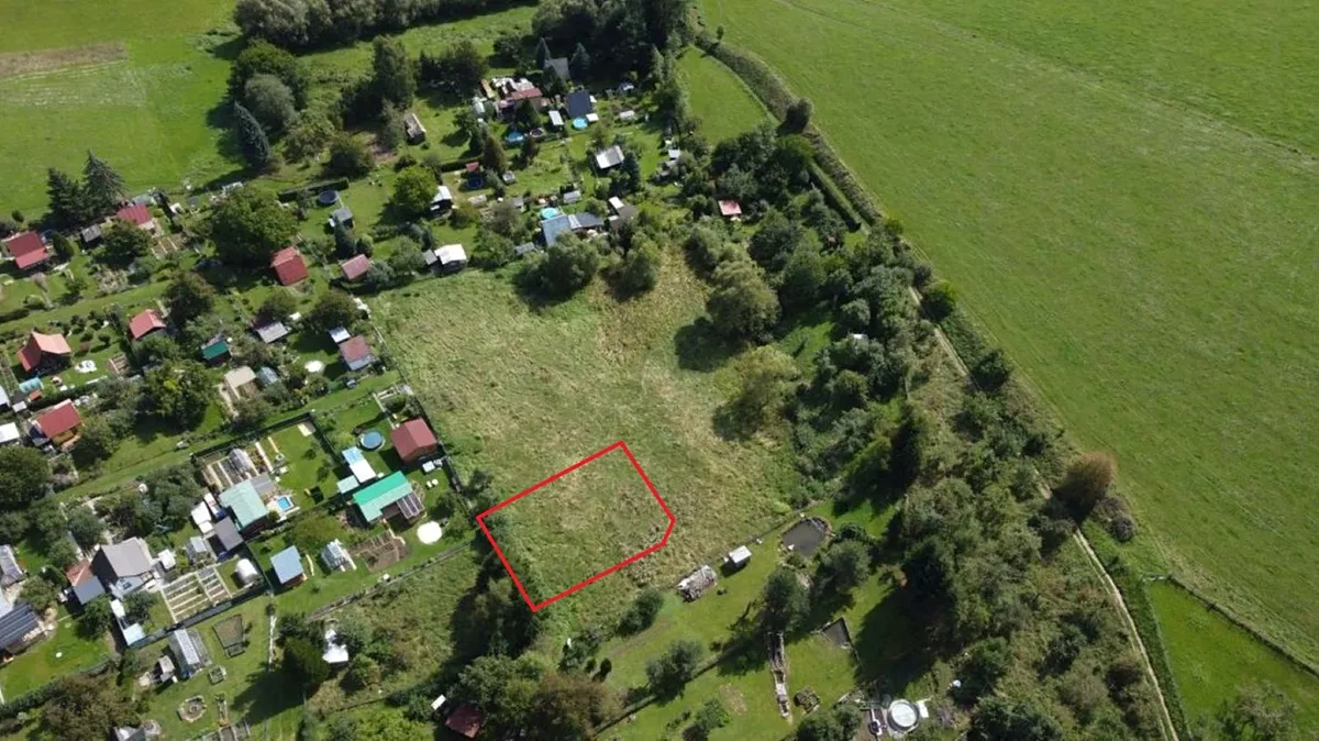 Prodej stavebního pozemku 561 m²