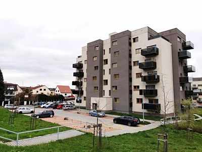 Prodej garážového stání 13 m²