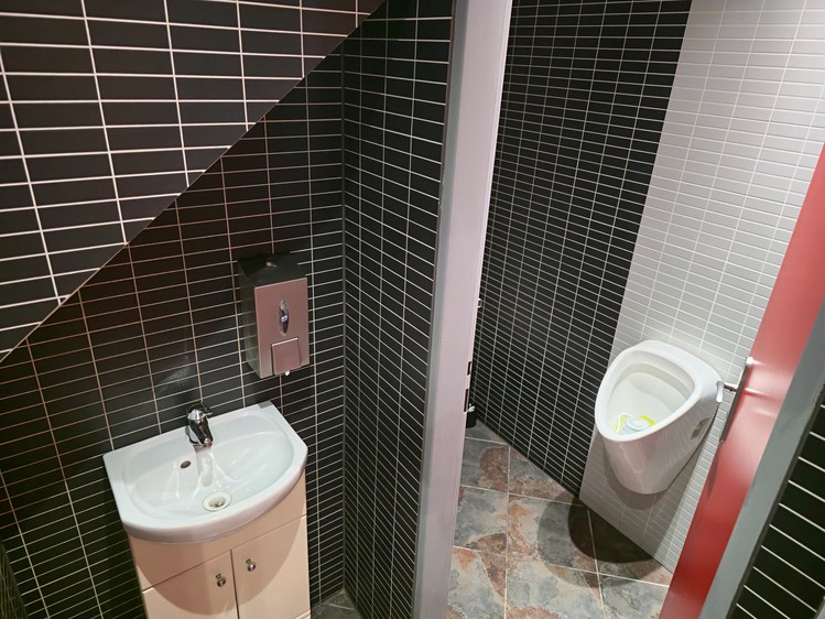 Gewerbefläche zum Kauf, 127 m² (33 von 42)
