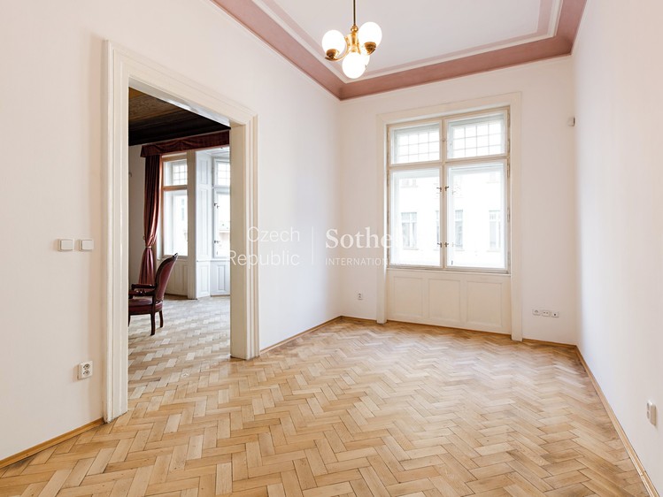 Pařížská 2