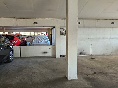 Pronájem garážového stání 13 m² — photo 3