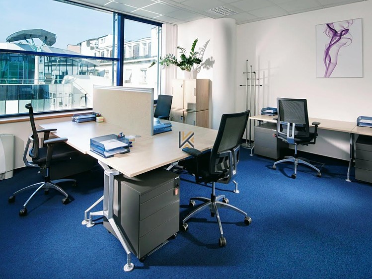 Pronájem komerčního prostoru, 16 m² (1 z 4)