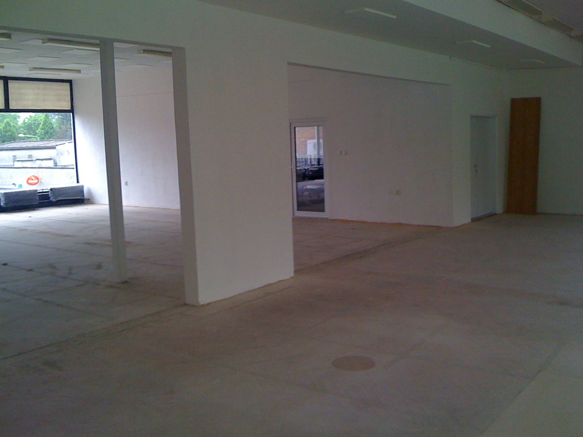 Pronájem obchodního prostoru 890 m² – fotografie 4