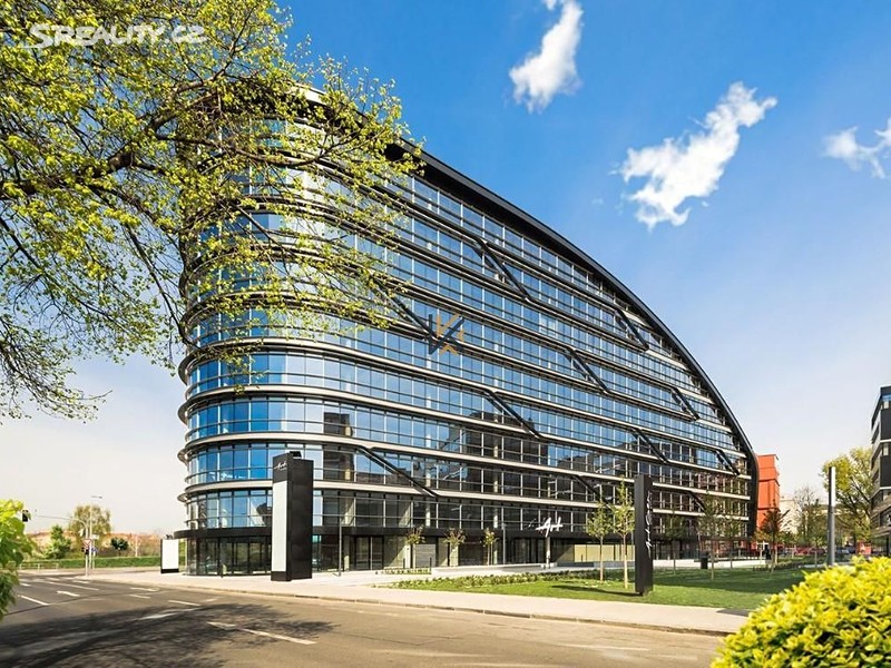Pronájem kanceláře 755 m², Praha