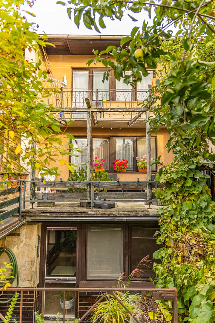 Prodej  vícegeneračního domu 180 m², pozemek 346 m², Hradec Králové