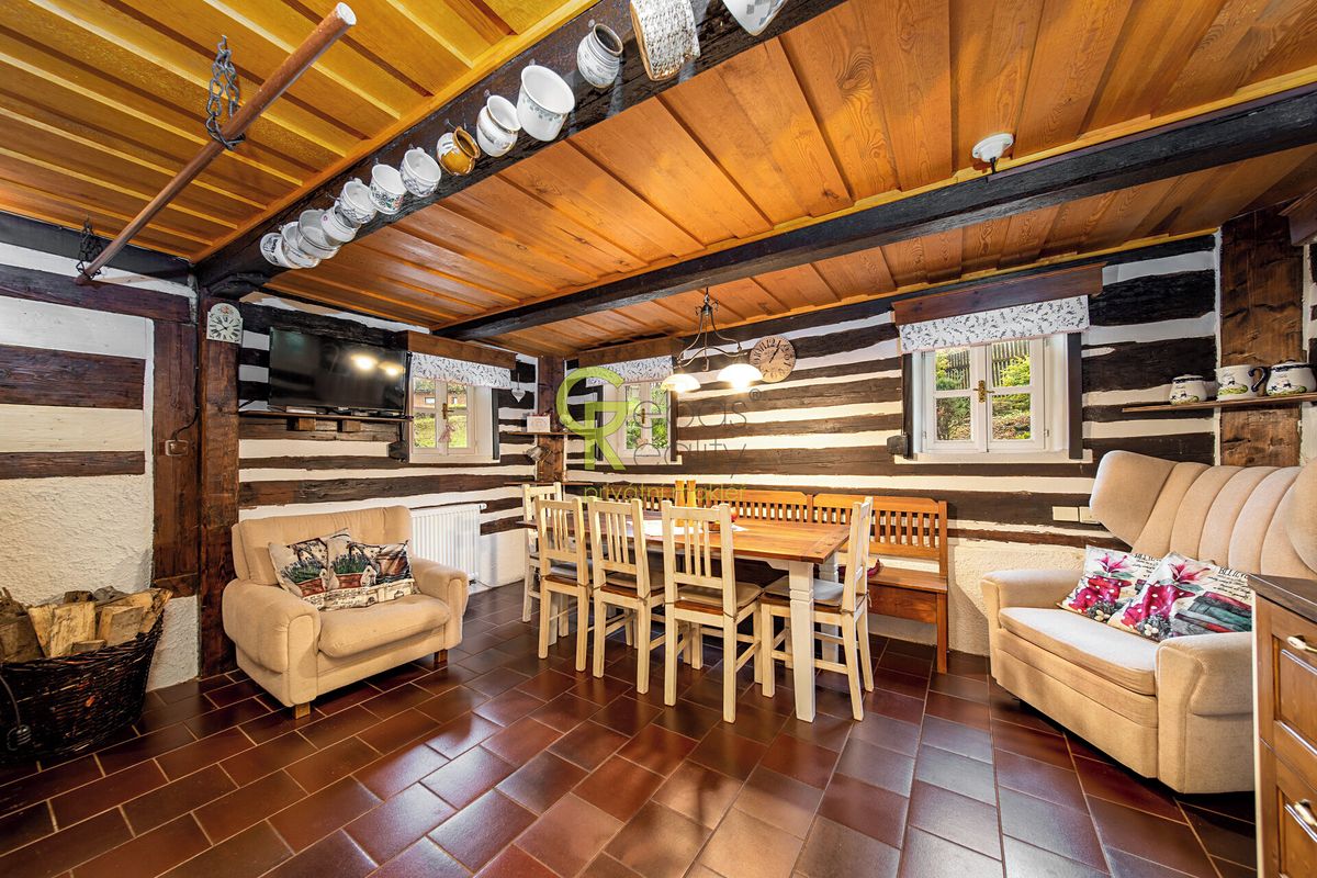 Prodej rodinného domu 130 m², pozemek 4168 m² – fotografie 3