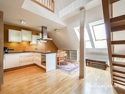 Prodej bytu 3+kk 93 m² (Mezonet)