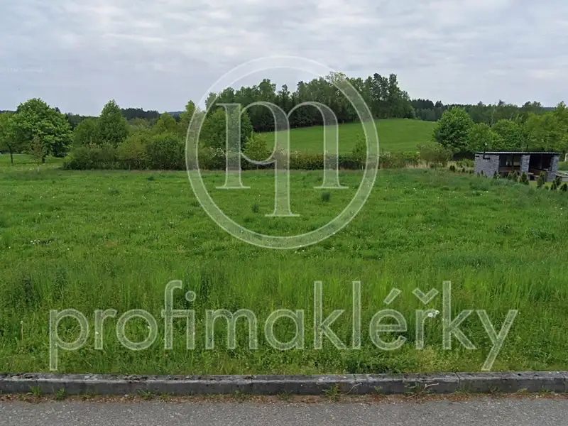 Prodej stavebního pozemku 1067 m², Strmilov – náhled fotky 1