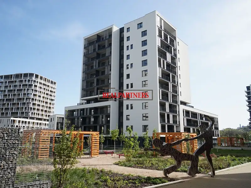 Pronájem garážového stání 14 m², Praha – náhled fotky 3