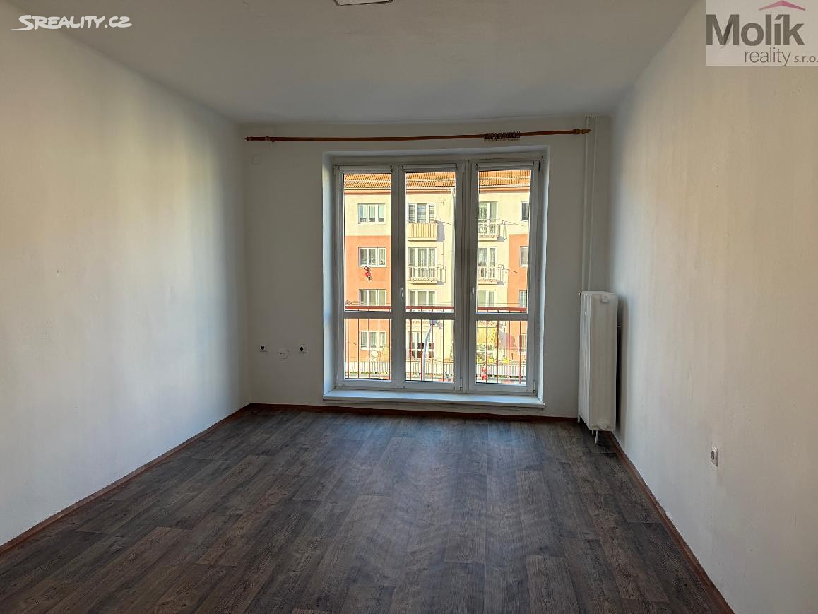 Pronájem bytu 2+1 52 m² – pohled 4