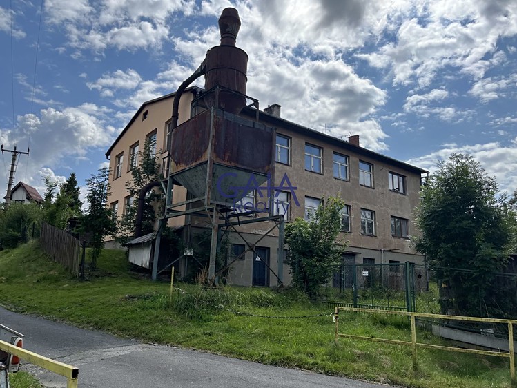 Prodej komerčního prostoru, 645 m² (1 z 28)