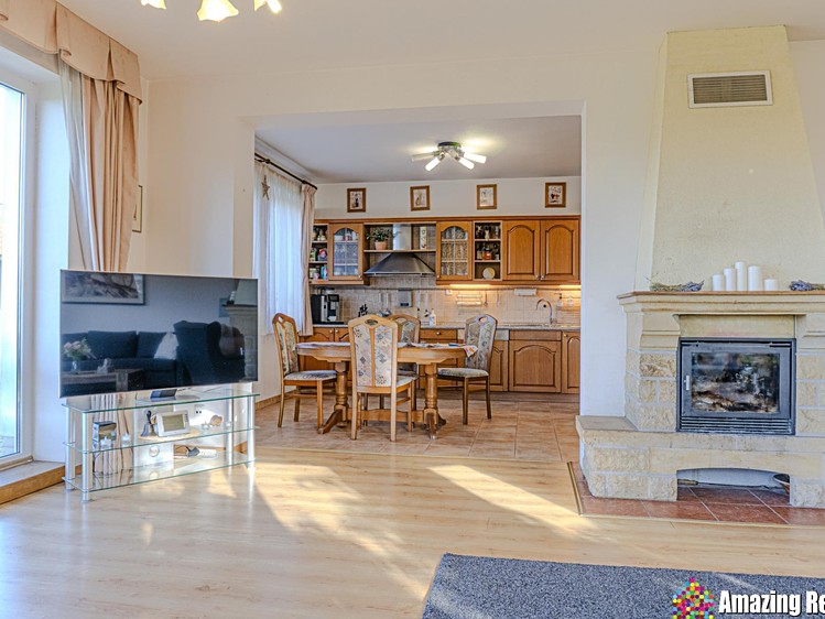 Будинок на продаж, 238 м² (4 з 29)