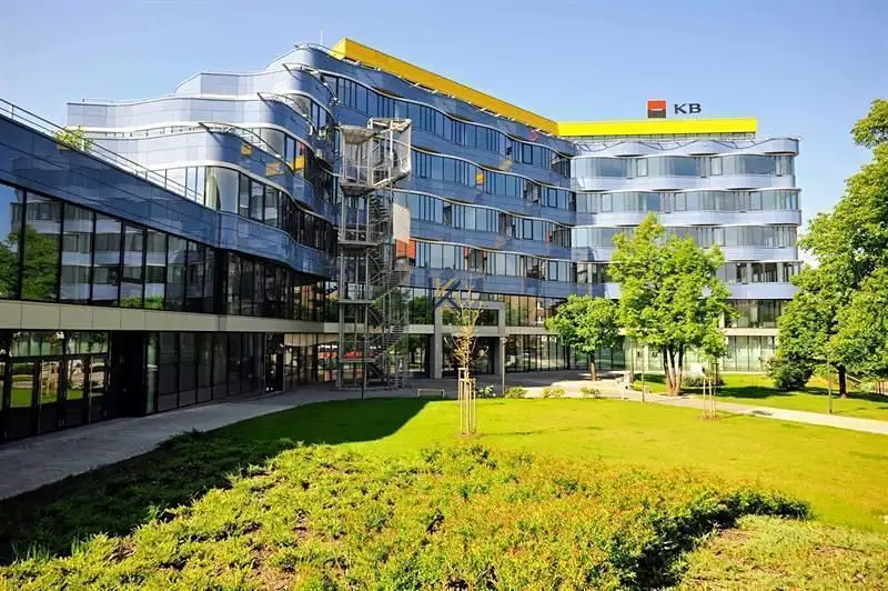 Pronájem kanceláře 708 m², Praha – náhled fotky 3