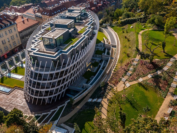 Комерційне приміщення в оренду, 345 м² (12 з 15)