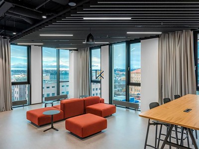 Pronájem komerčního prostoru, 30 m² (2 z 13)