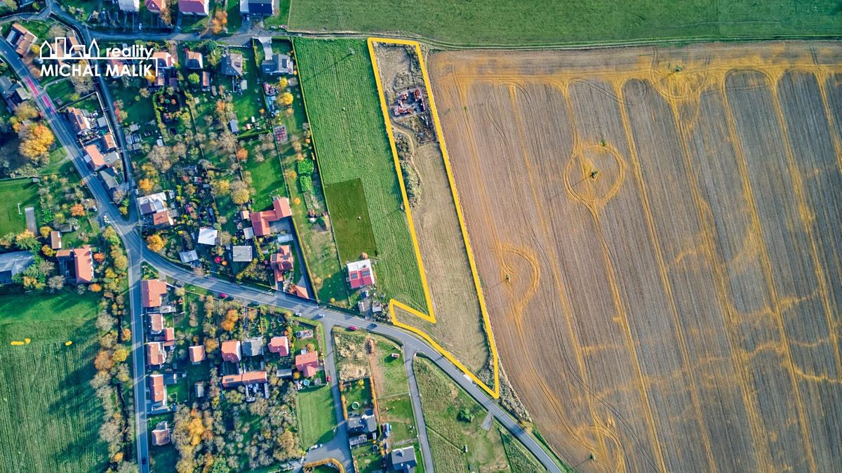 Prodej stavebního pozemku 8878 m²