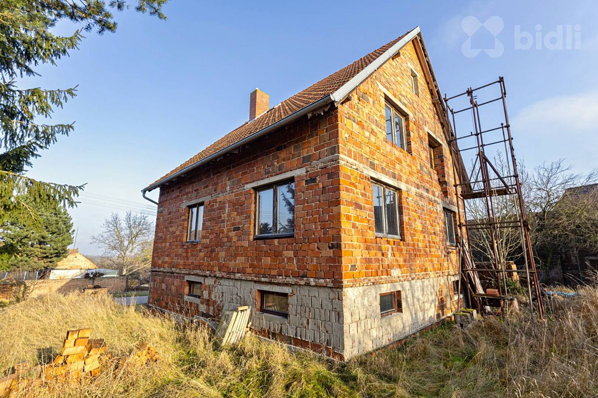 Prodej rodinného domu 180 m², pozemek 2023 m² – fotografie 5