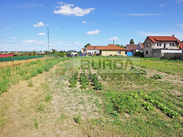 Prodej pozemku, 850 m² (1 z 21)