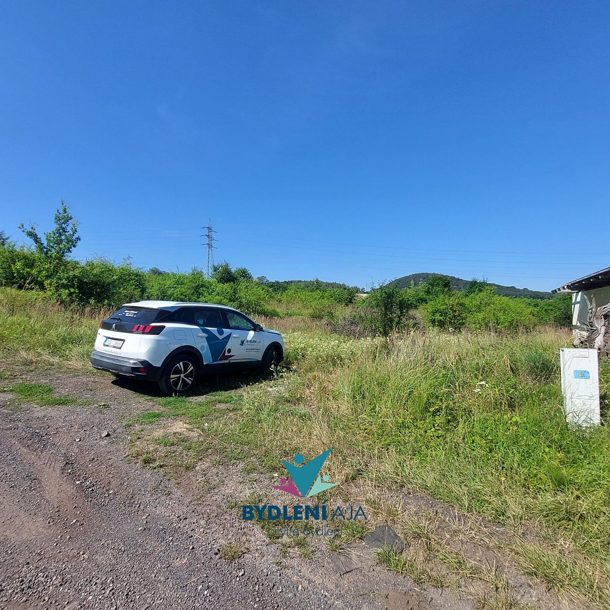 Prodej stavebního pozemku 826 m² – fotografie 3