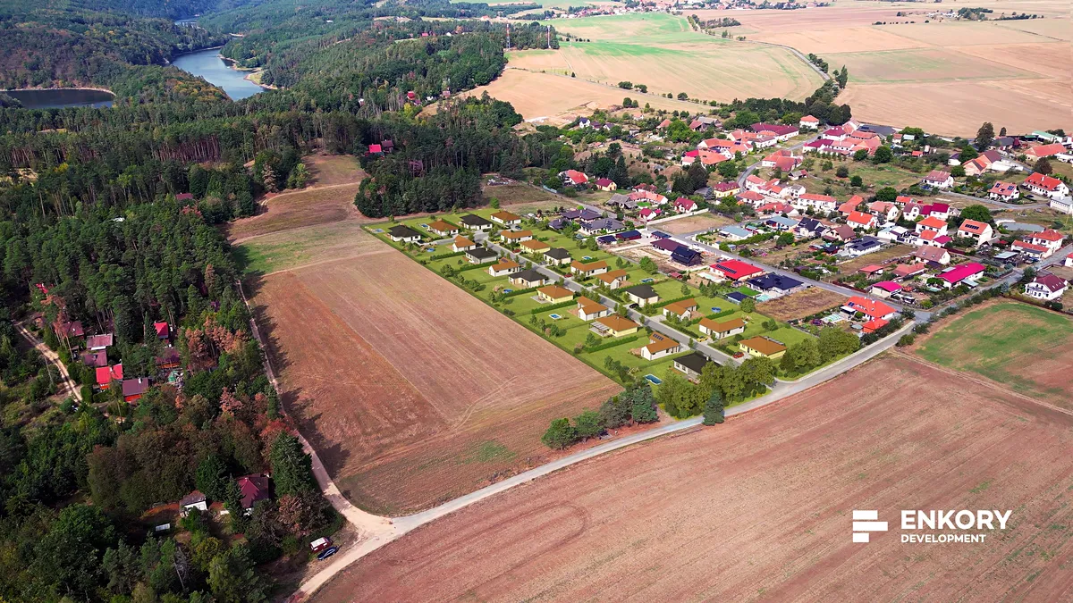 Prodej stavebního pozemku 885 m²