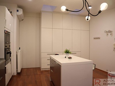 Pronájem bytu 3+kk 96 m² — photo 5