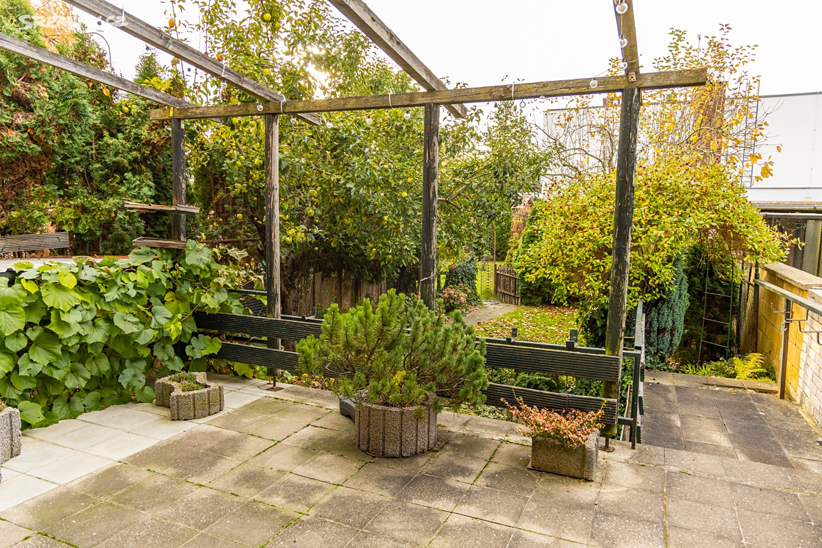 Prodej  vícegeneračního domu 180 m², pozemek 346 m² – pohled 3