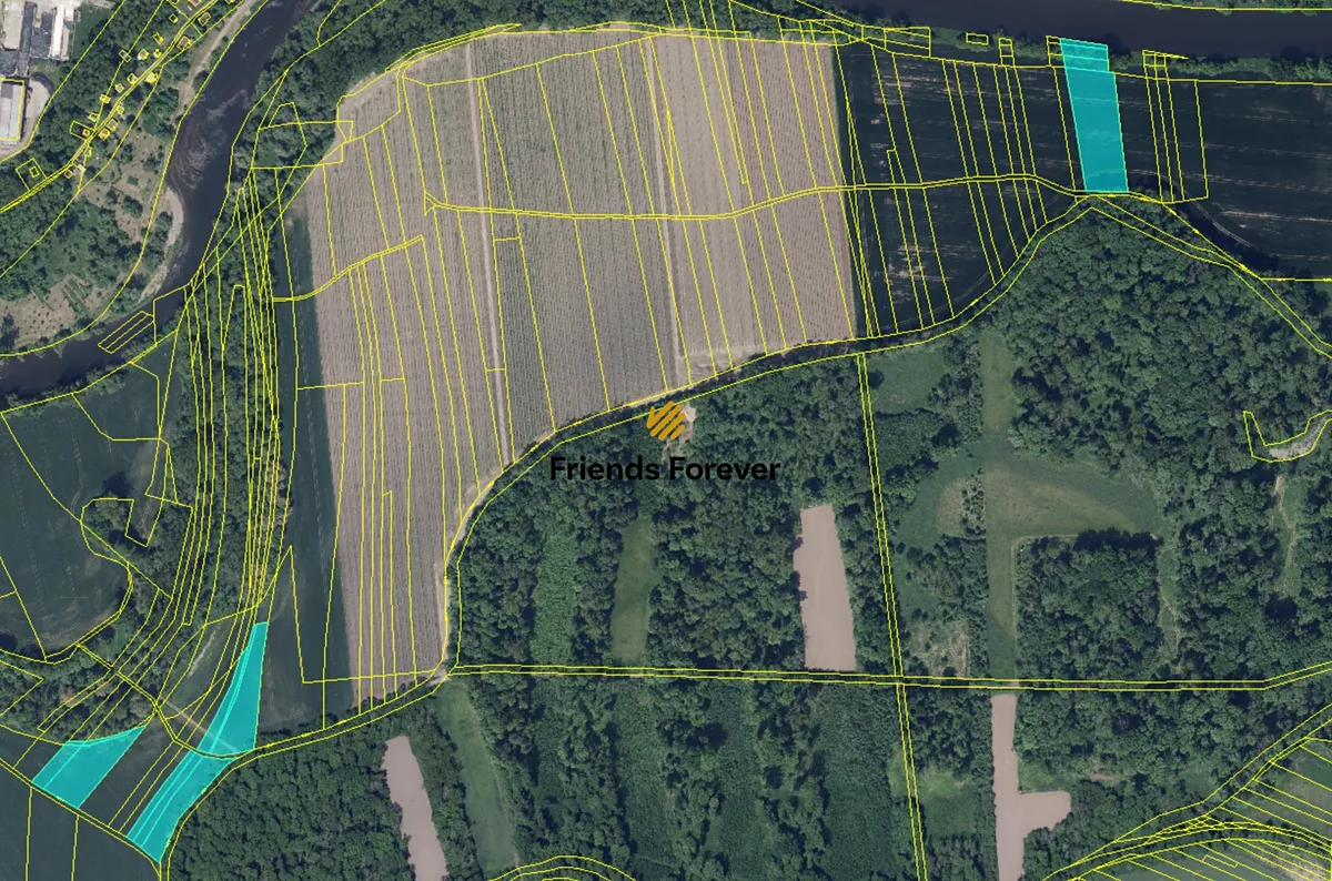 Prodej podílu 1/2 pole 8008 m²