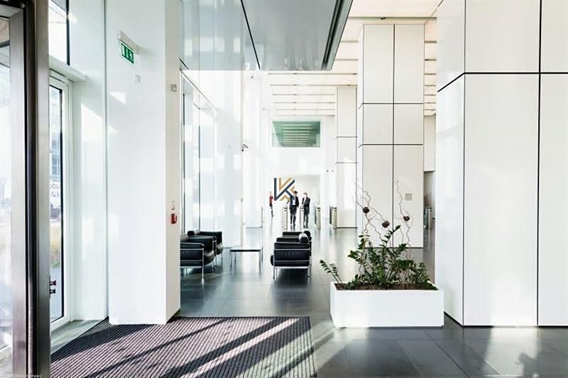 Pronájem kanceláře 462 m² – fotografie 4