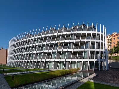 Pronájem kanceláře 345 m²