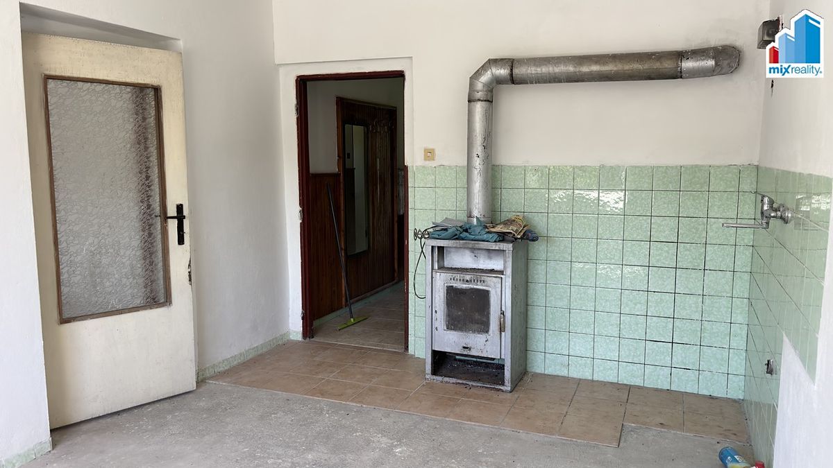 Prodej rodinného domu 87 m², pozemek 885 m² – fotografie 4