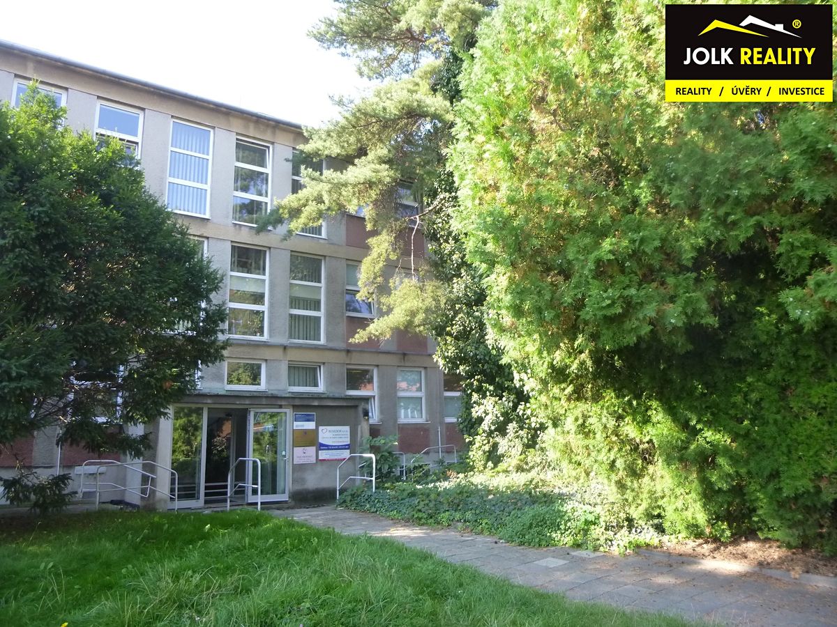 Pronájem kanceláře 342 m² – fotografie 2
