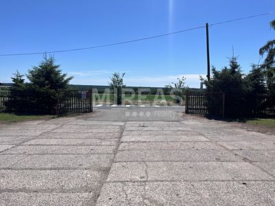 Pronájem komerčního pozemku 3325 m²