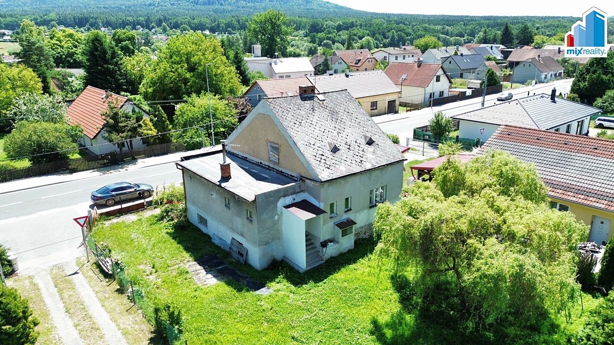 Prodej rodinného domu 87 m², pozemek 885 m² – fotografie 2