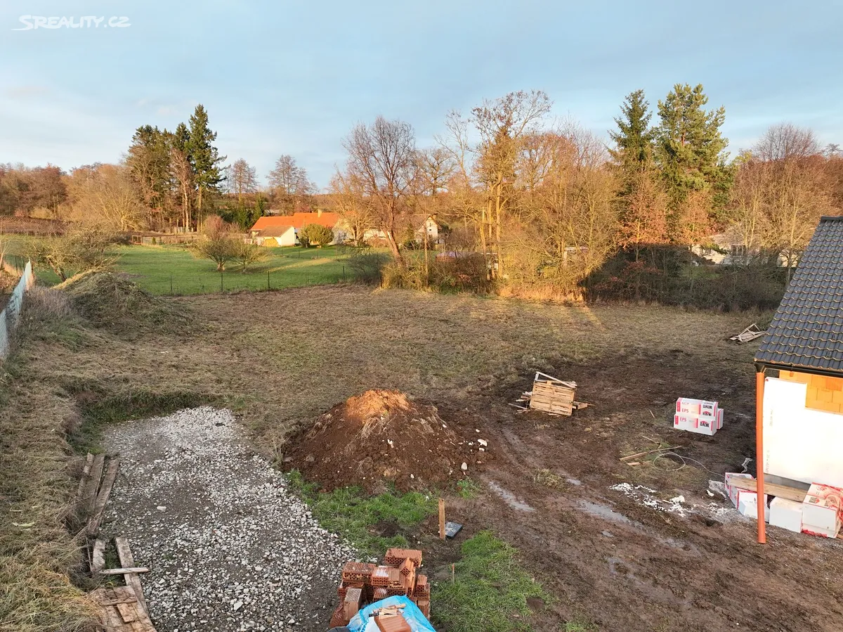 Prodej stavebního pozemku 1297 m² - Widok 4