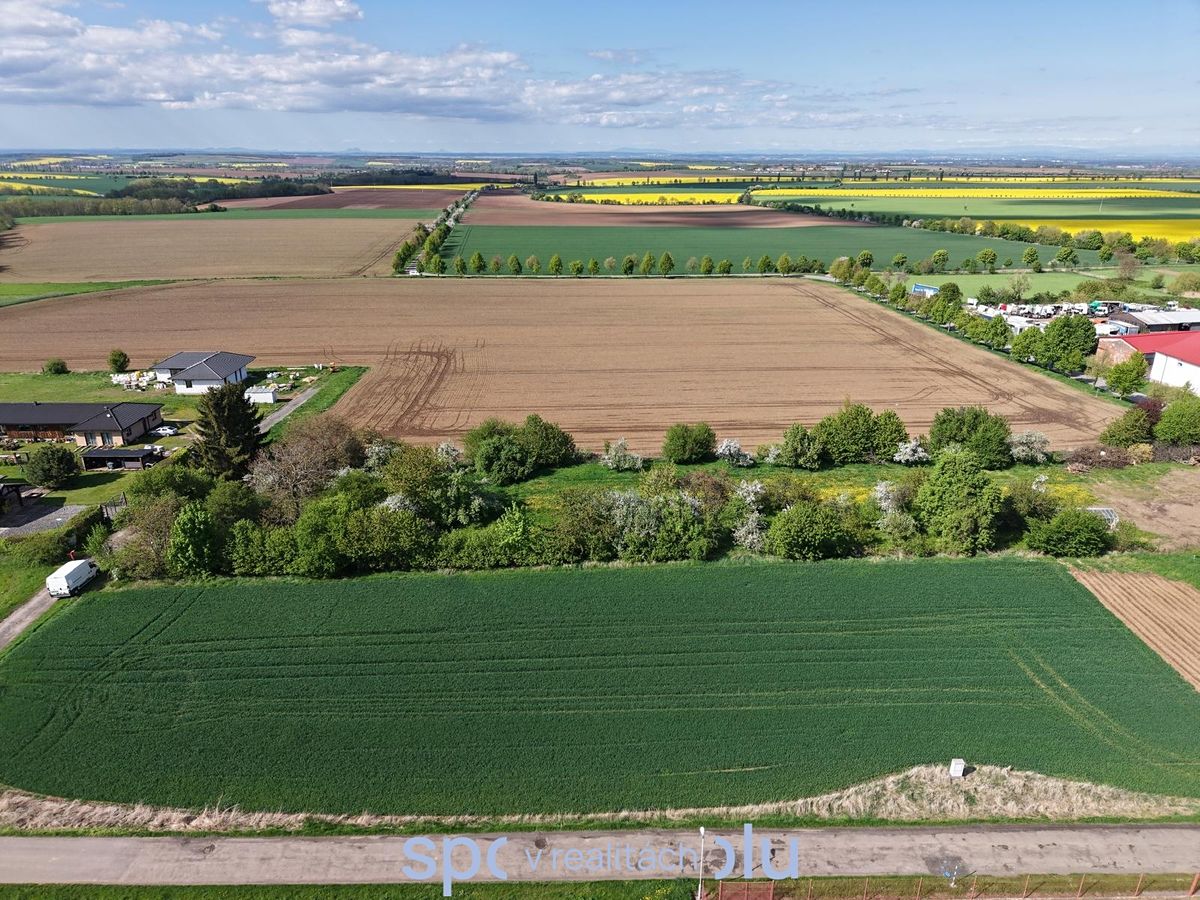 Prodej stavebního pozemku 1193 m² – fotografie 2