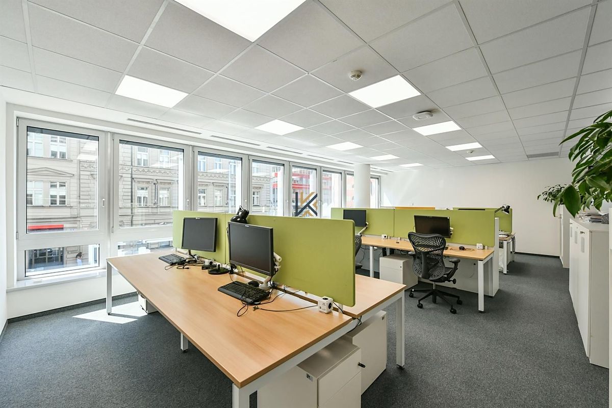 Pronájem kanceláře 730 m² – fotografie 2