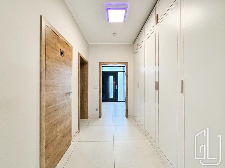 Будинок на продаж, 260 м² (26 з 37)