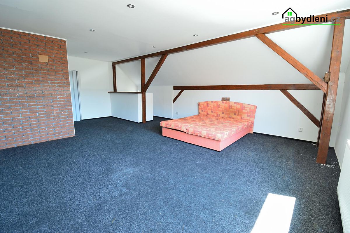 Prodej rodinného domu 121 m², pozemek 1615 m² – fotografie 5