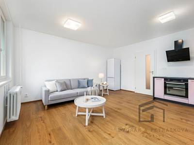 Pronájem bytu 4+kk 73 m²