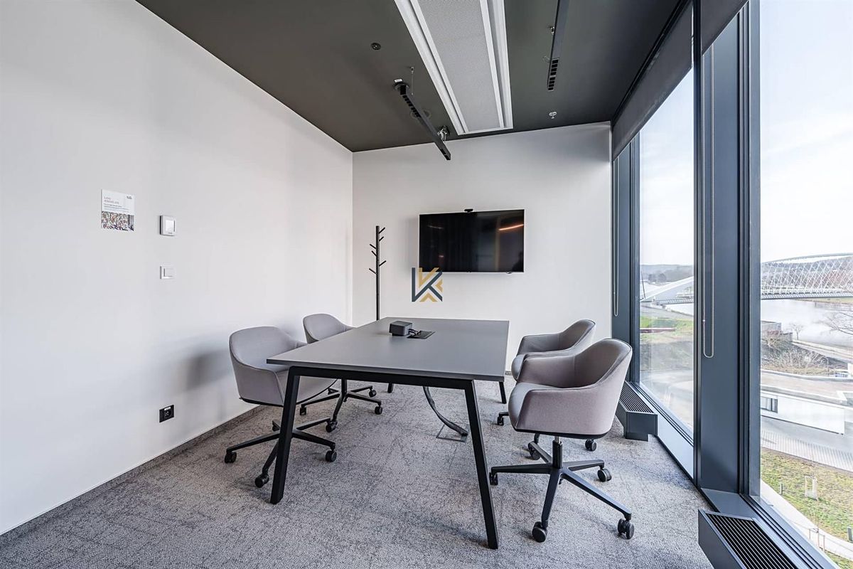 Pronájem kanceláře 44 m² – fotografie 3